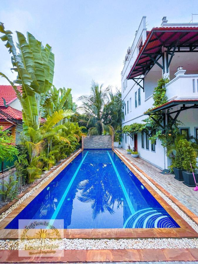 Luxury Angkor Resort & Sky Lounge Siem Reap Dış mekan fotoğraf